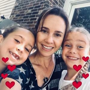 Meet your Posher, Adriana